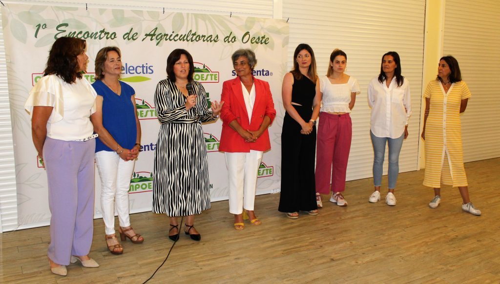 Micas Santos, Rita Santos, Rute Ferreira e Susana Ferreira fizeram acontecer o improvável, reunindo mais de 100 agricultoras de vários pontos da região Oeste num convívio inédito.