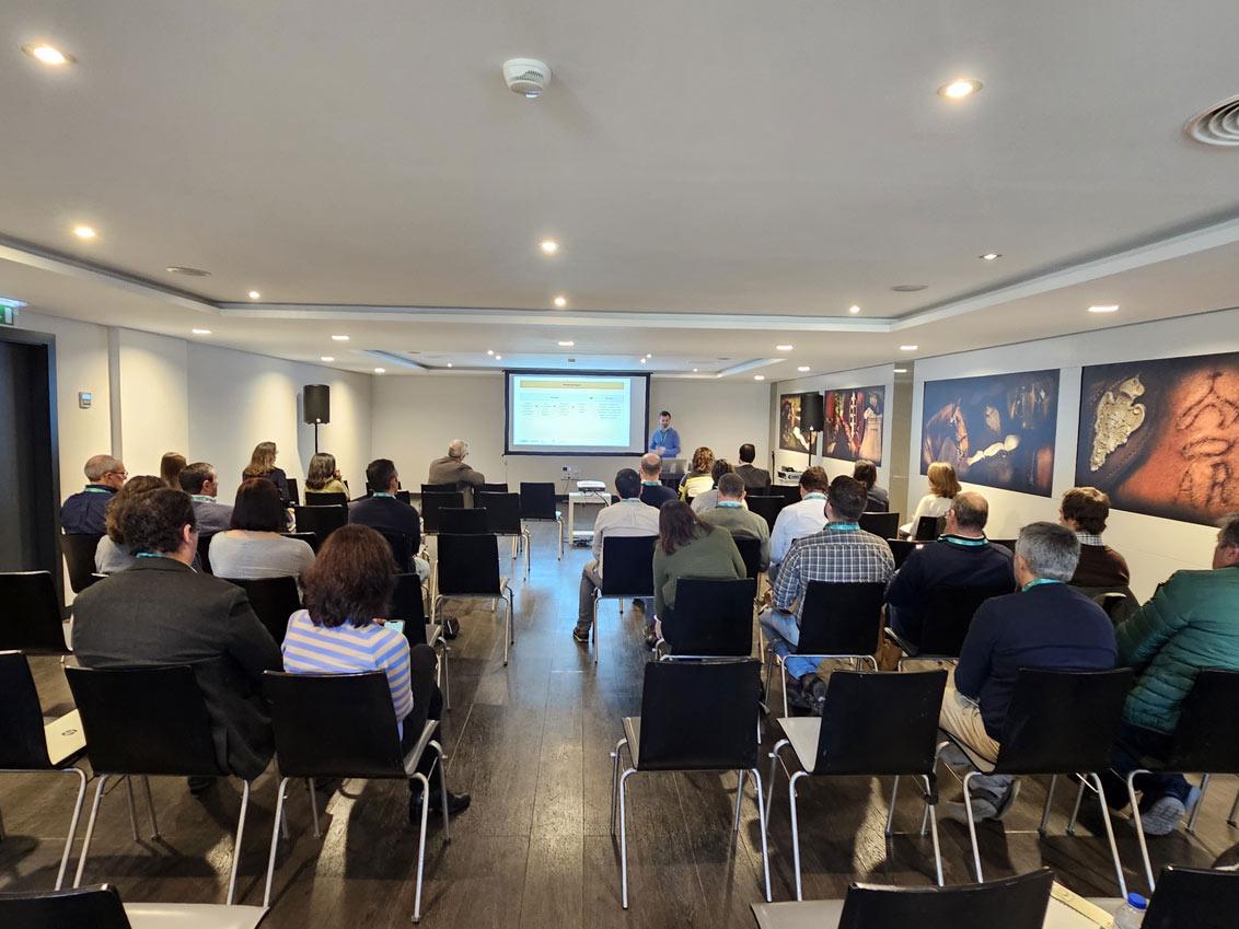Técnicos agrícolas de todo o país, presentes no Encontro da Confagri, ficaram a conhecer o projeto TomAC